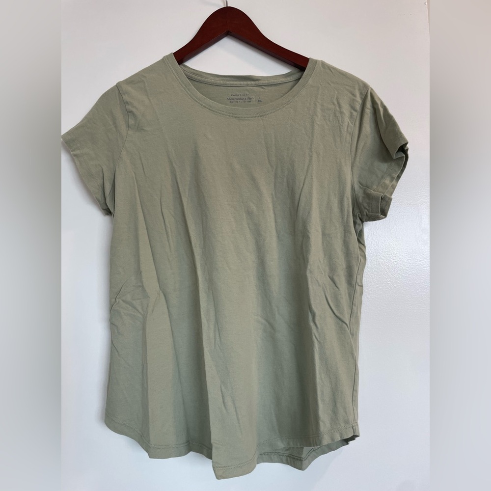 Abercrombie & Fitch Sage Green Crew Tee Size L